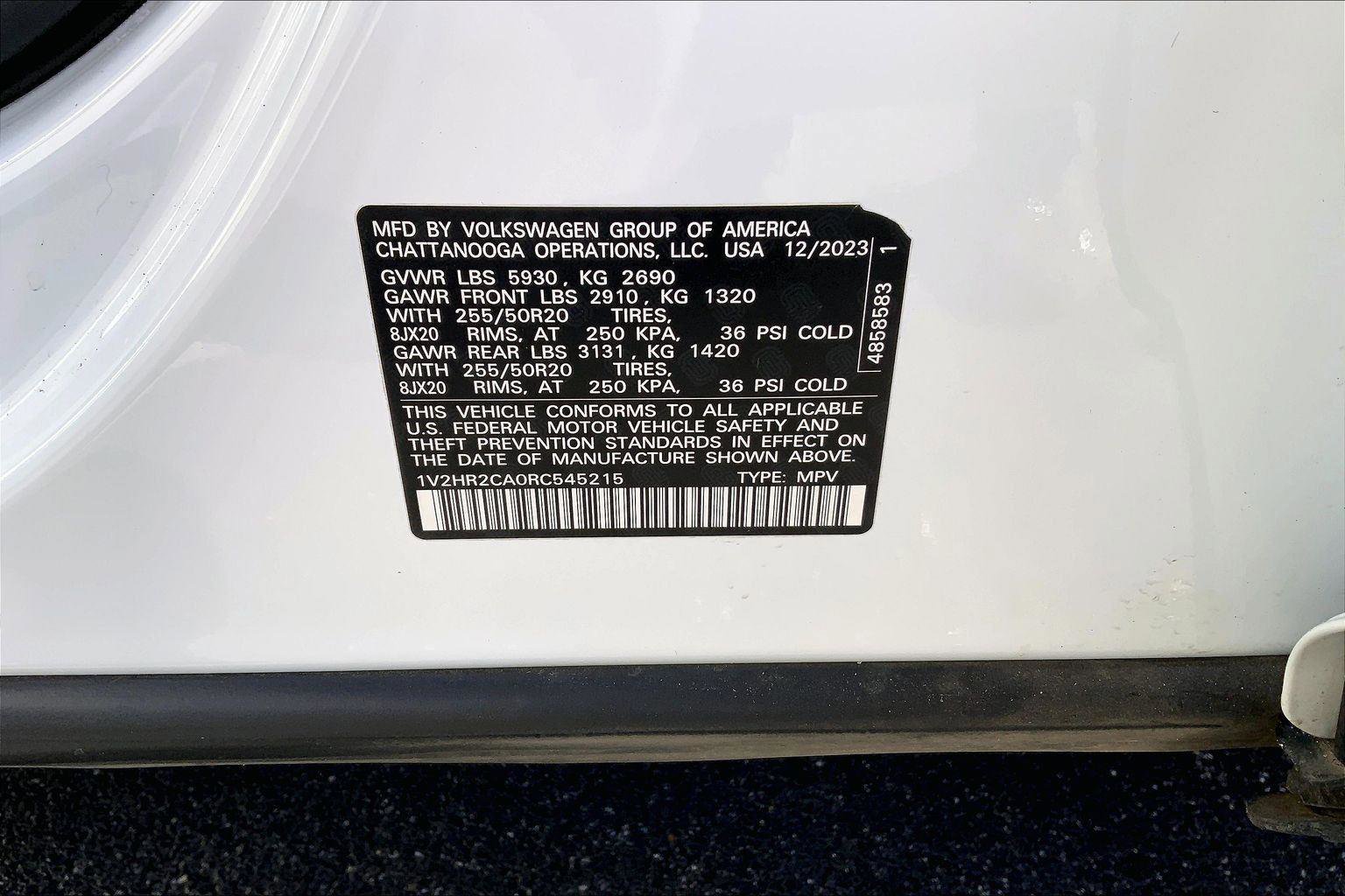 Used 2024 Volkswagen Atlas SE image 28