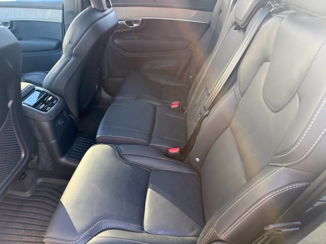 Used 2025 Volvo XC90 T8 Ultra w/ Protection Package Premier AWD/4WD image 13
