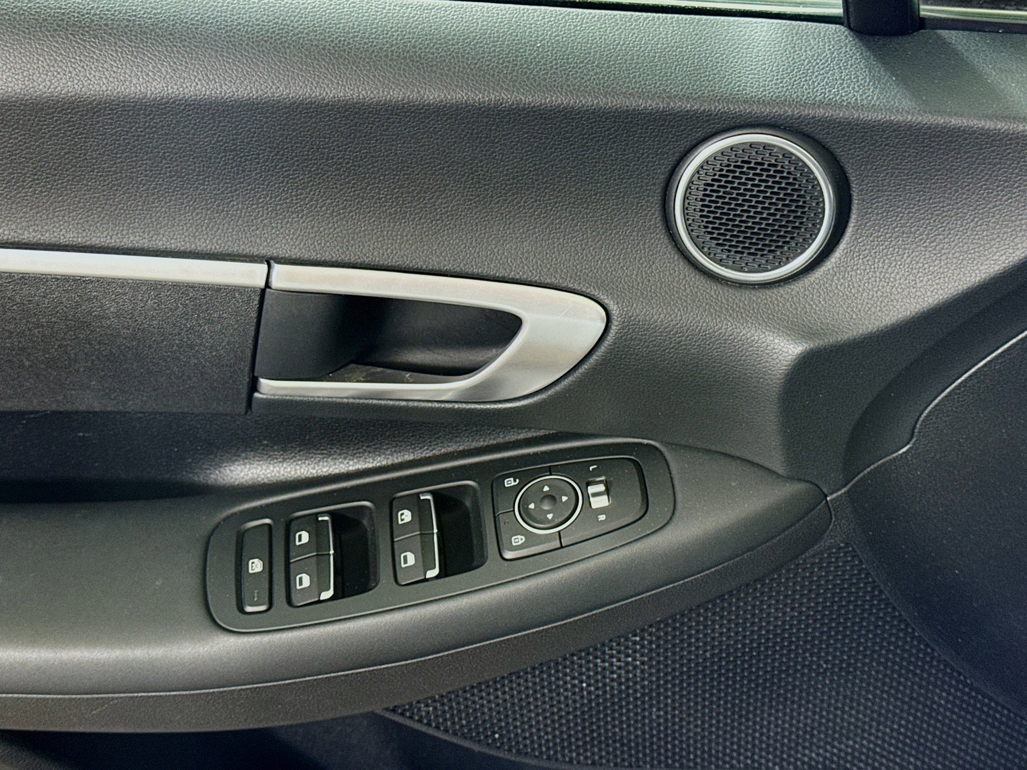 Used 2021 Hyundai Sonata SE image 23