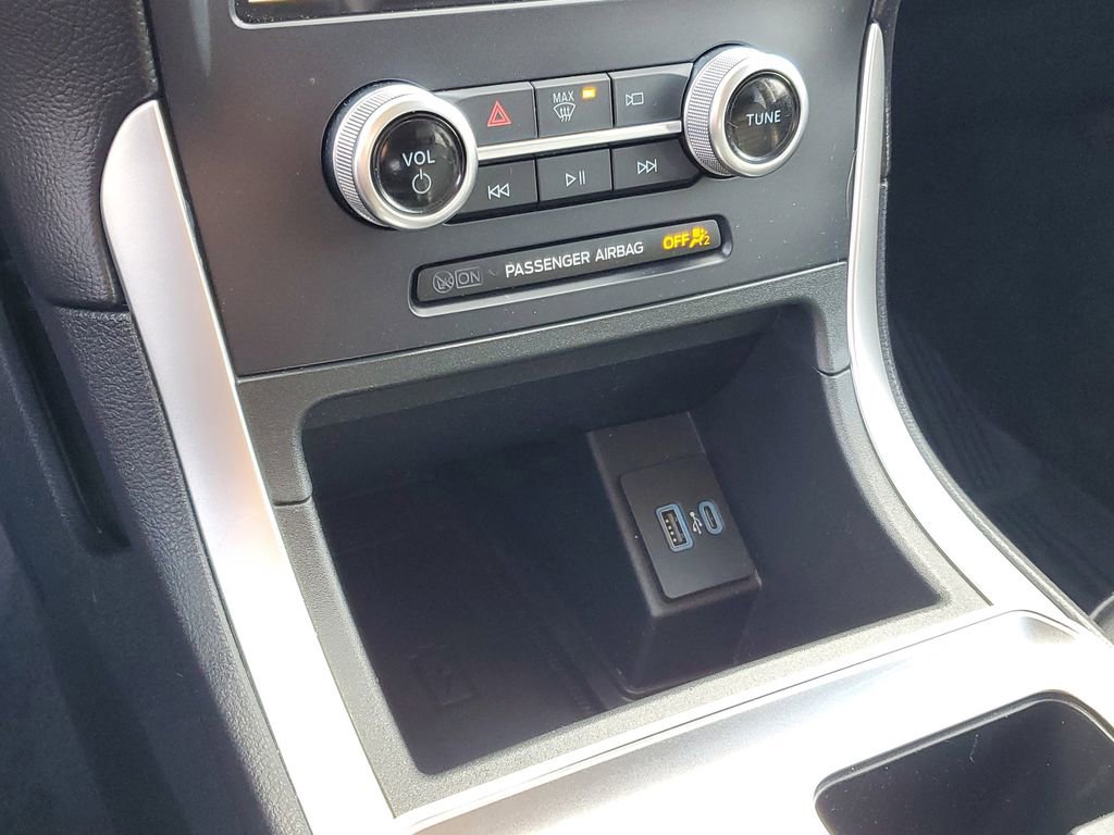 Used 2024 Ford Edge SEL w/ Convenience Package image 18