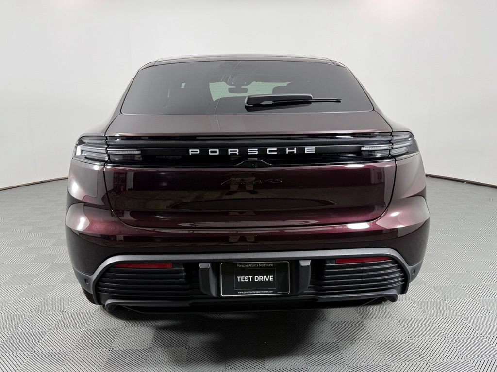 Certified 2025 Porsche Macan 4S Electric AWD/4WD image 6