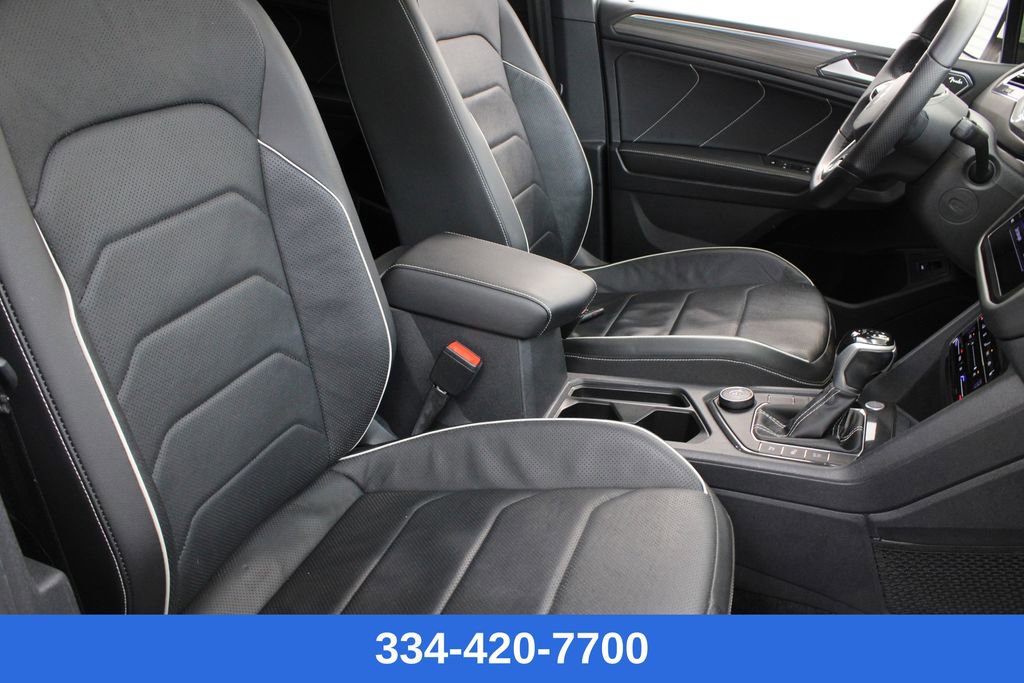 Used 2022 Volkswagen Tiguan SEL R-Line image 24