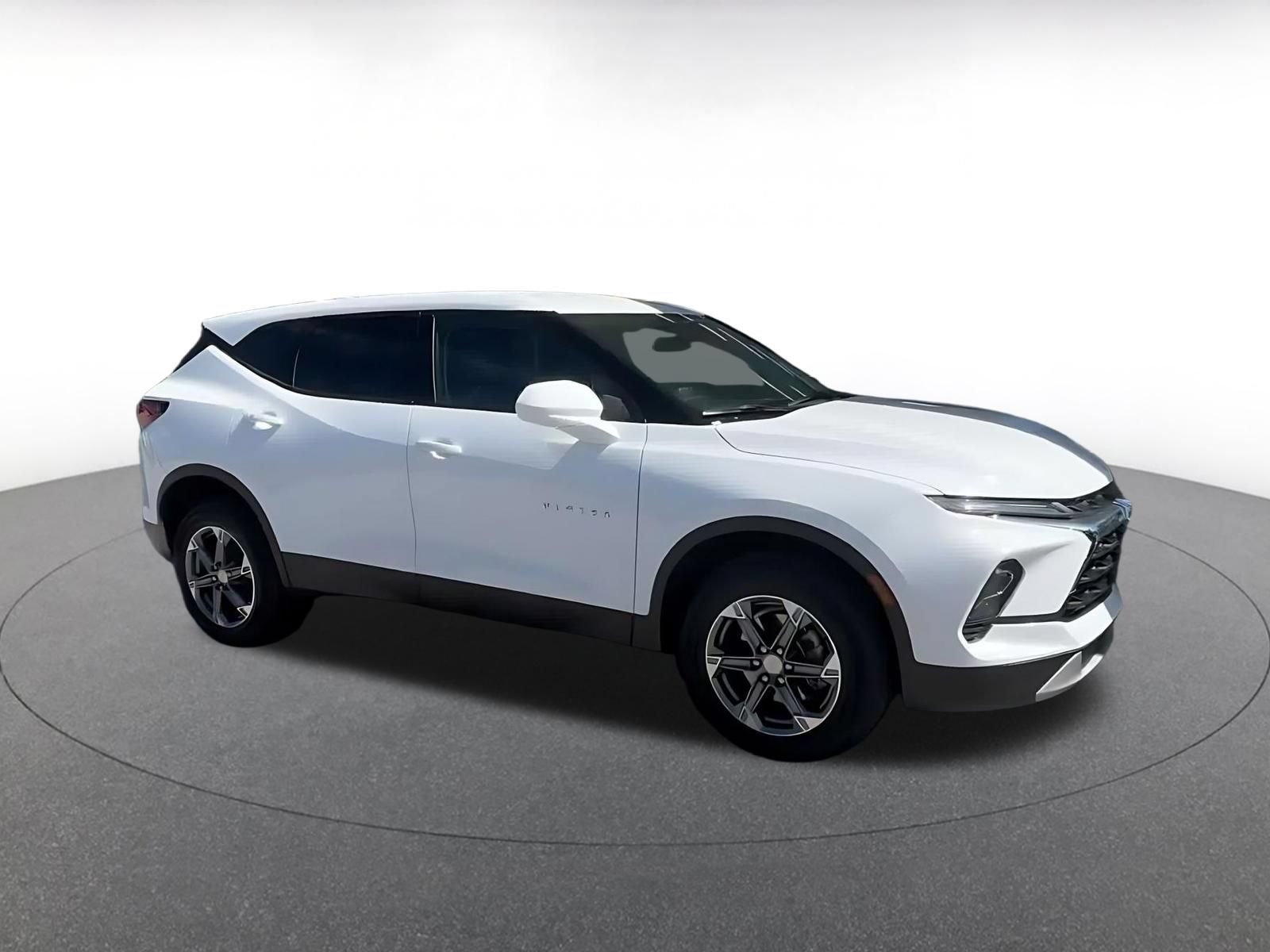 Used 2026 Chevrolet Blazer LT FWD video 2