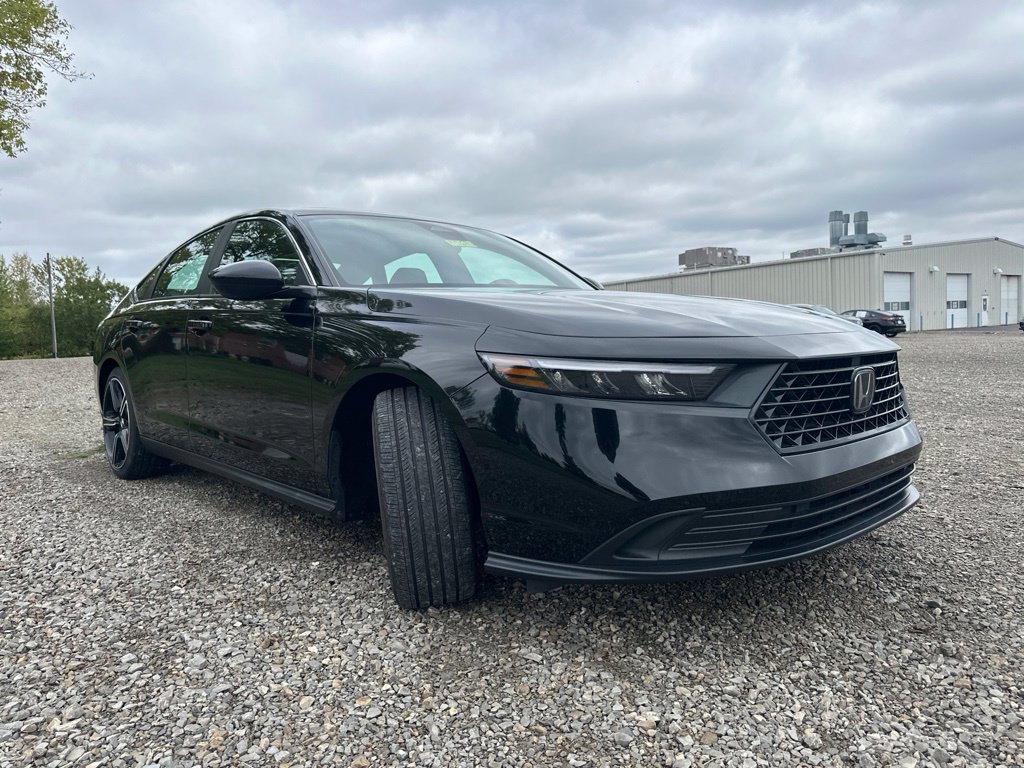 Used 2024 Honda Accord Sport image 12