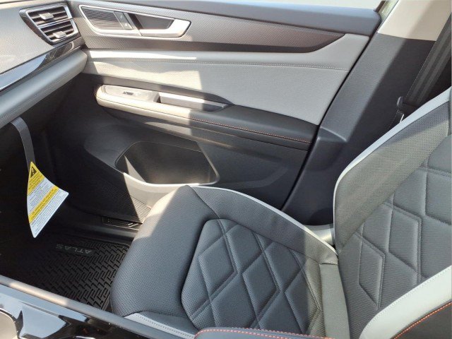 New 2026 Volkswagen Atlas Peak Edition AWD/4WD image 18