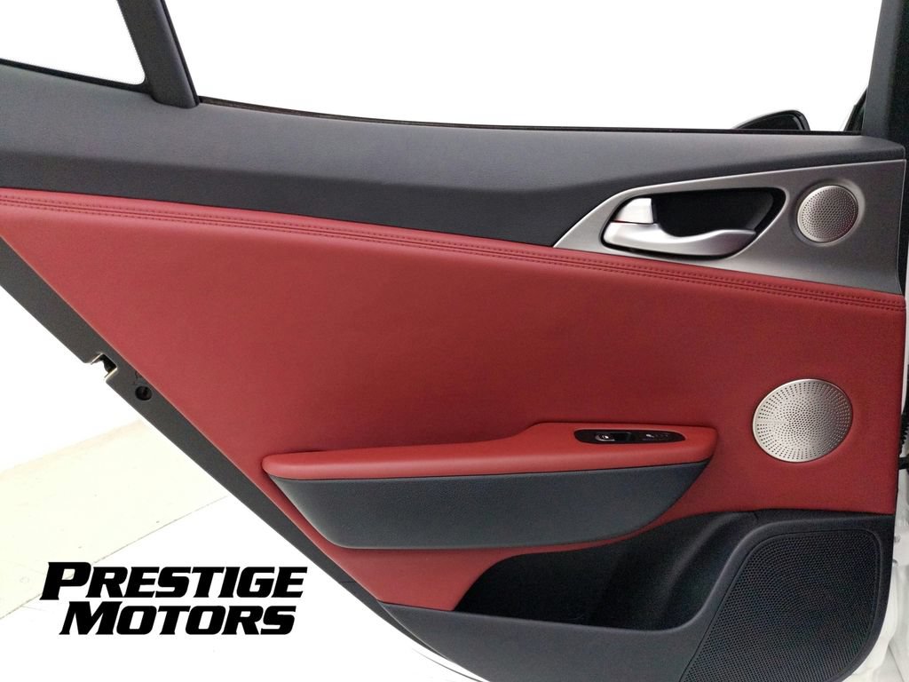 Used 2021 Kia Stinger GT2 image 27