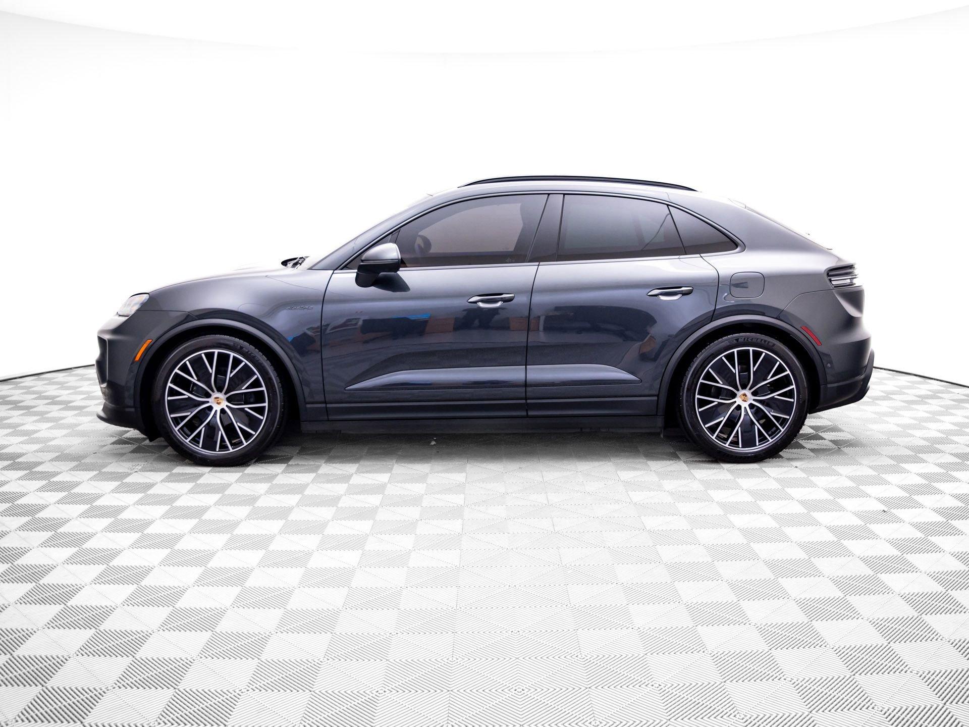 Certified 2024 Porsche Macan 4 Electric video 2
