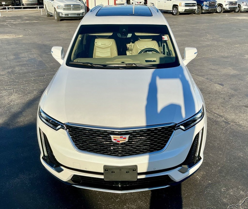 Used 2025 Cadillac XT6 Premium Luxury w/ Platinum Package image 11