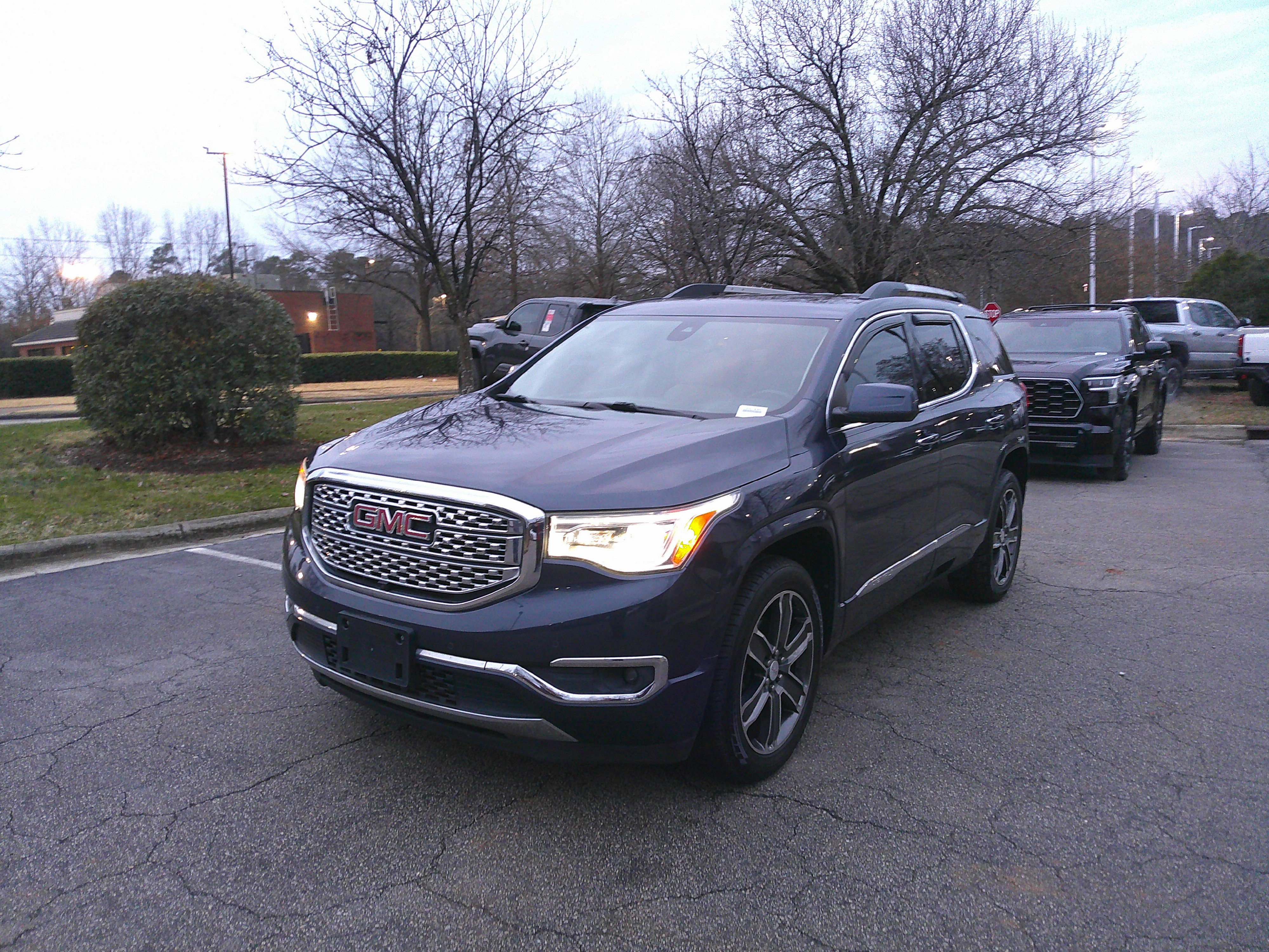Used 2019 GMC Acadia Denali w/ Technology Package image 6