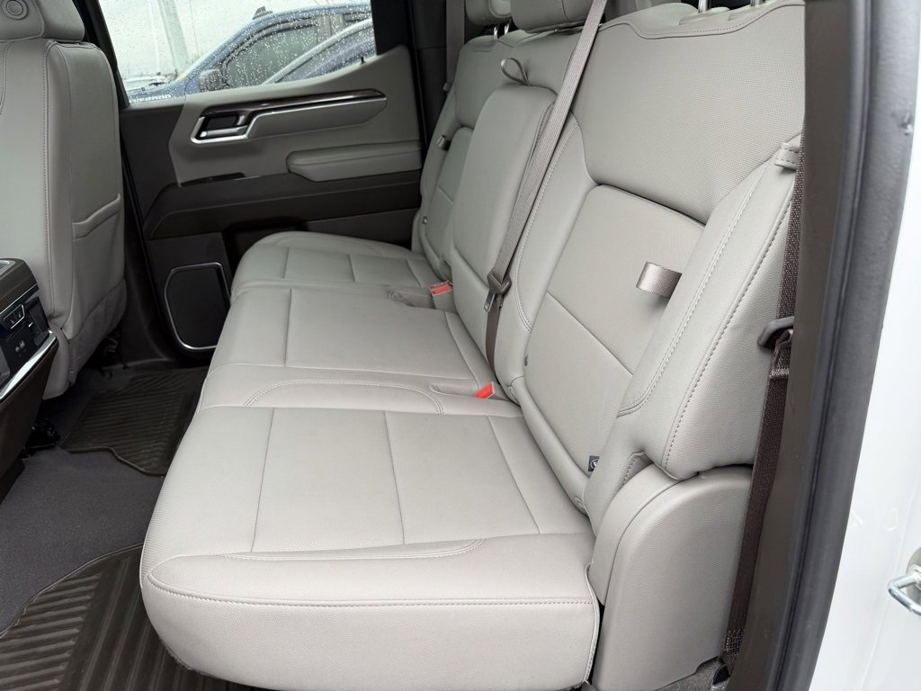 Used 2022 Chevrolet Silverado 1500 LTZ w/ Technology Package image 32