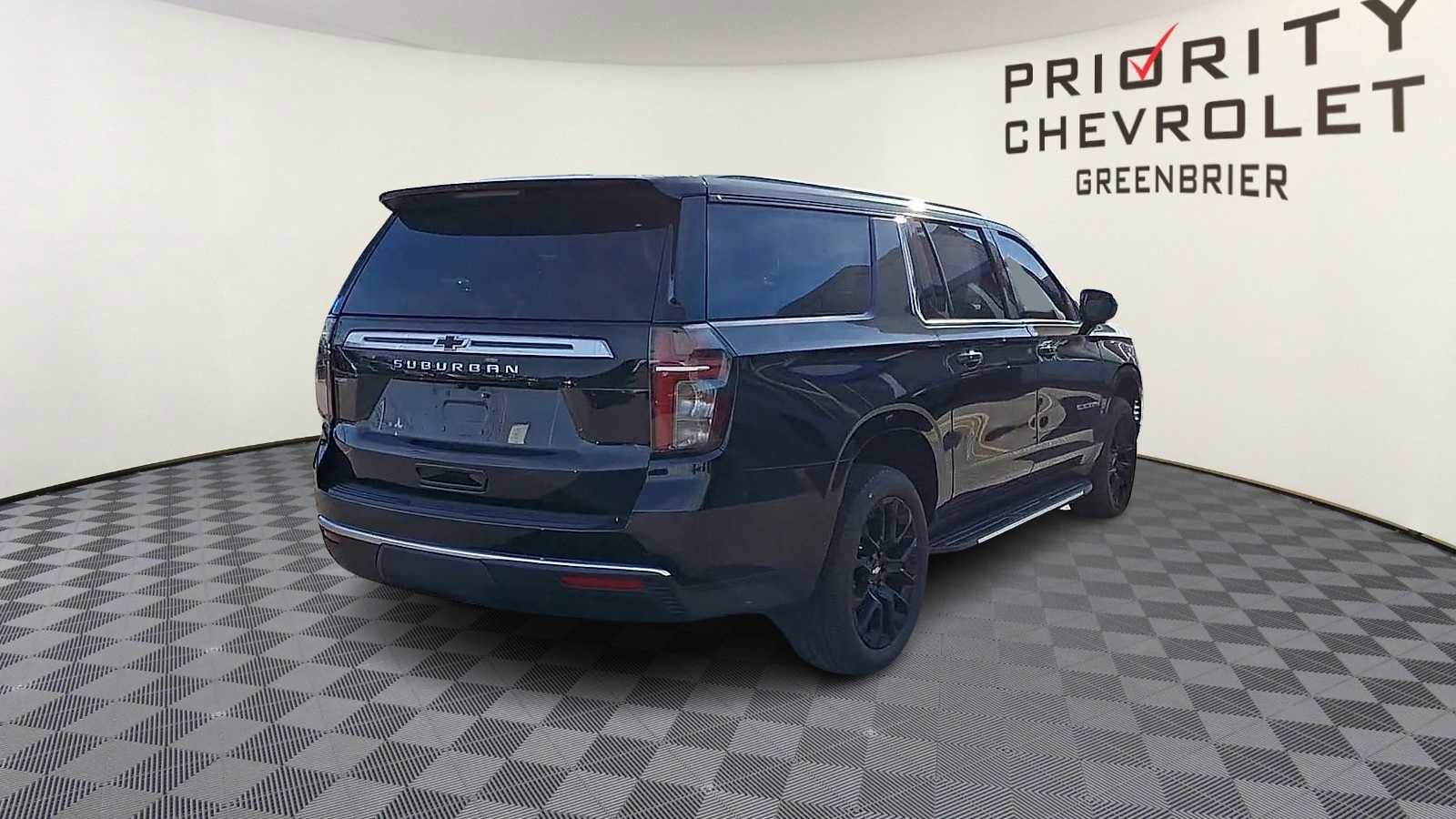 Certified 2024 Chevrolet Suburban LS image 8