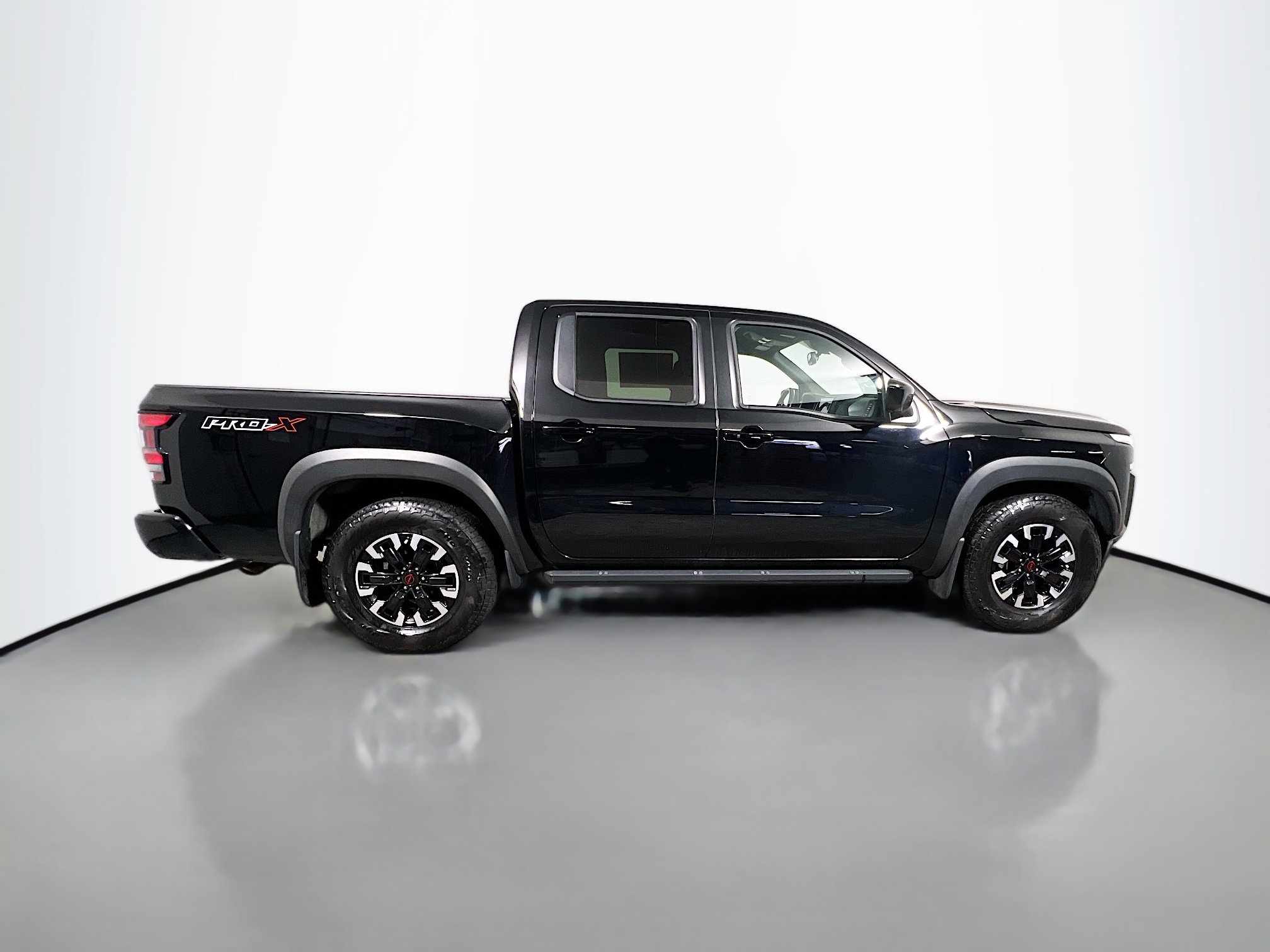 Used 2024 Nissan Frontier Pro-X w/ Pro Convenience Package image 3