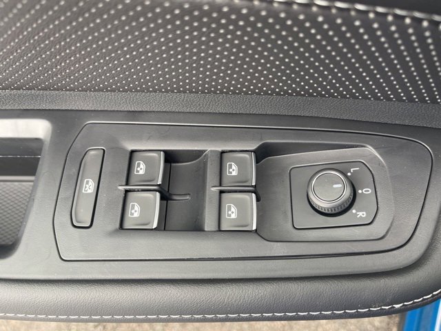 New 2025 Volkswagen Atlas Cross Sport SE image 28