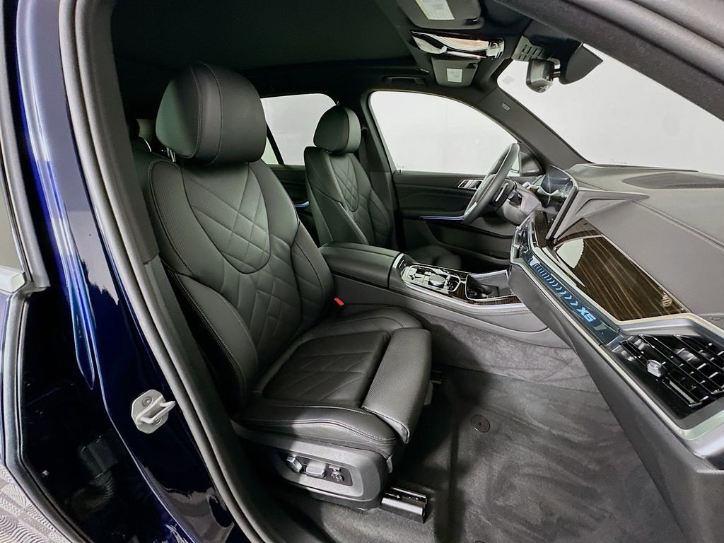 Used 2025 BMW X5 xDrive50e image 29