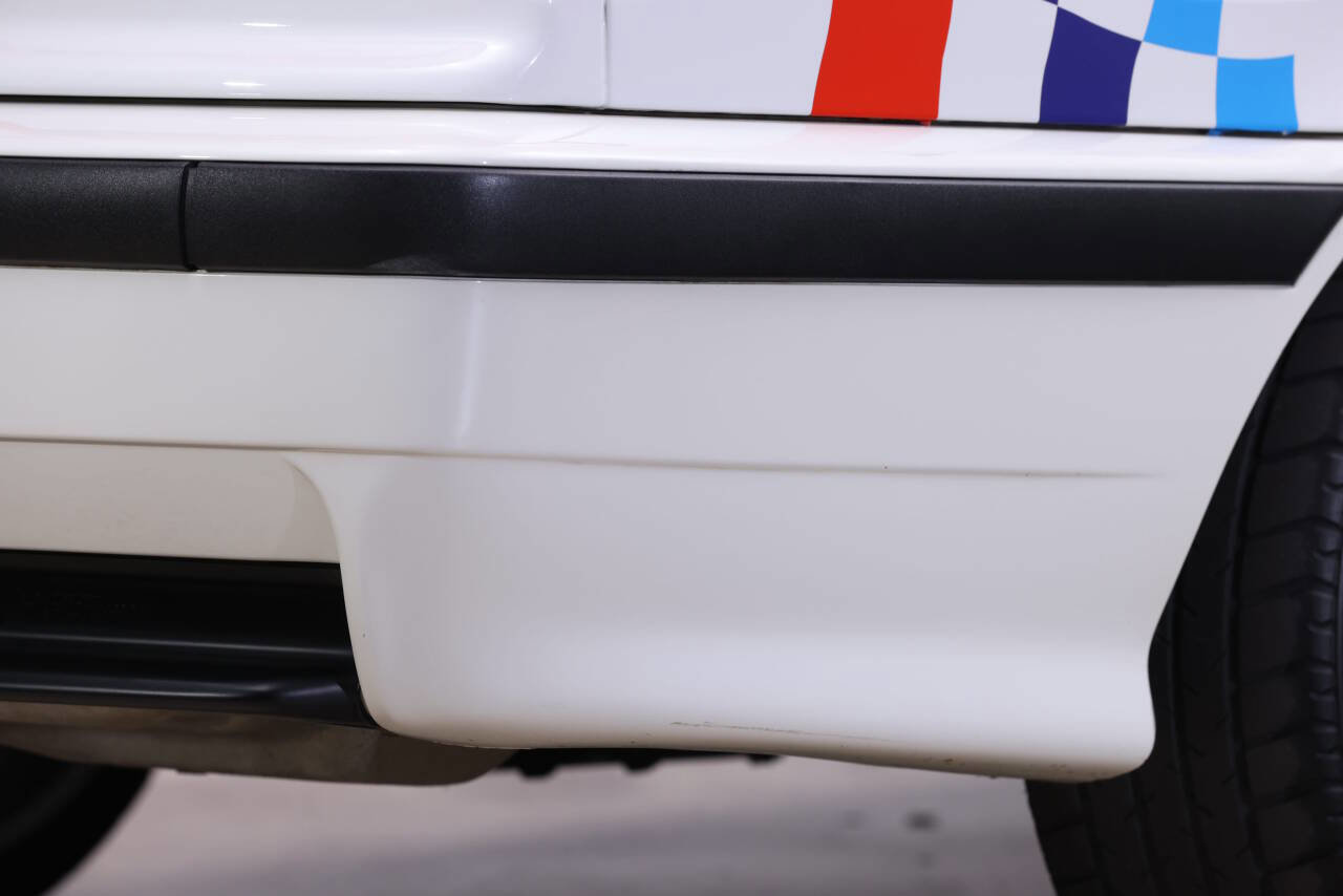 Used 1995 BMW M3 Coupe image 23