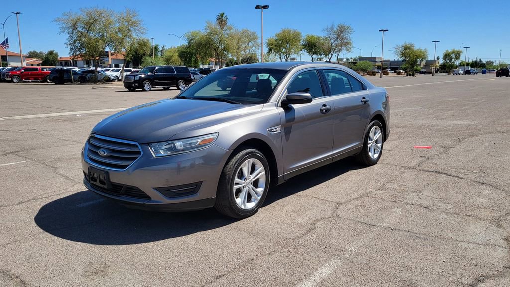 Used 2013 Ford Taurus SEL image 4