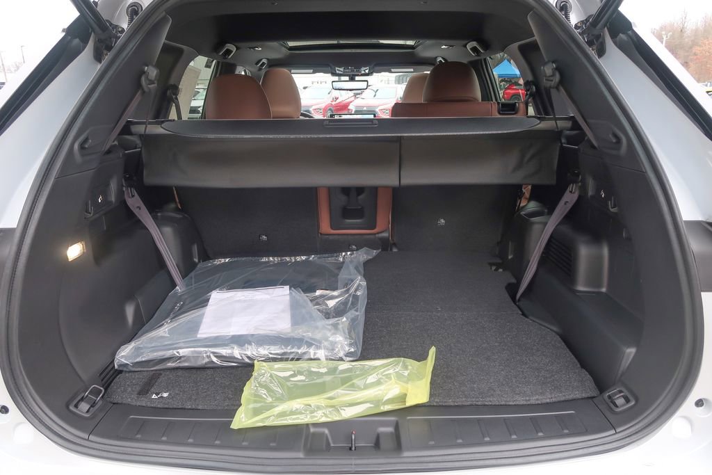 New 2026 Mitsubishi Outlander SEL image 12