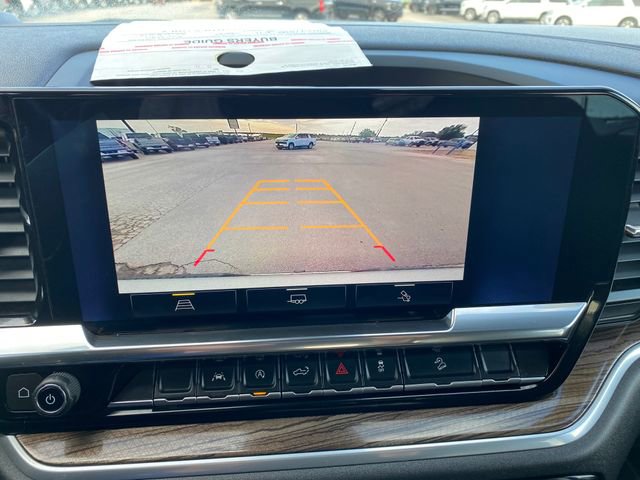 Used 2022 Chevrolet Silverado 1500 LT w/ Z71 Off-Road Package AWD/4WD image 17