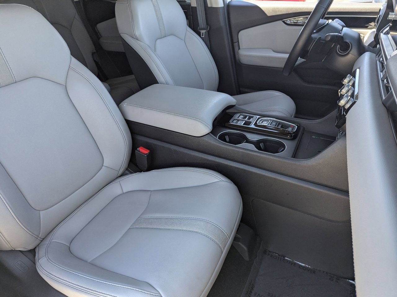 Used 2025 Honda Pilot EX-L image 8