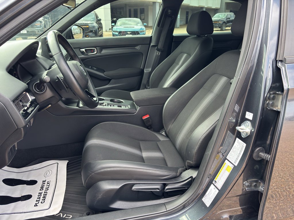 Used 2025 Honda Civic Sport image 39