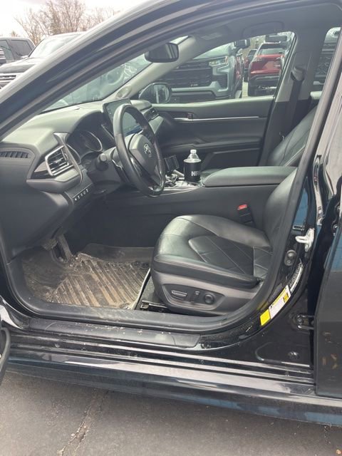 Used 2023 Toyota Camry XSE w/ Navigation Package image 6