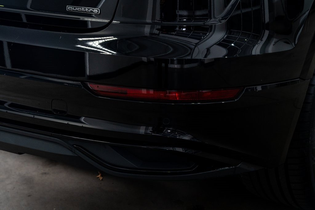 Used 2020 Audi Q8 Premium w/ Black Optic Package image 29