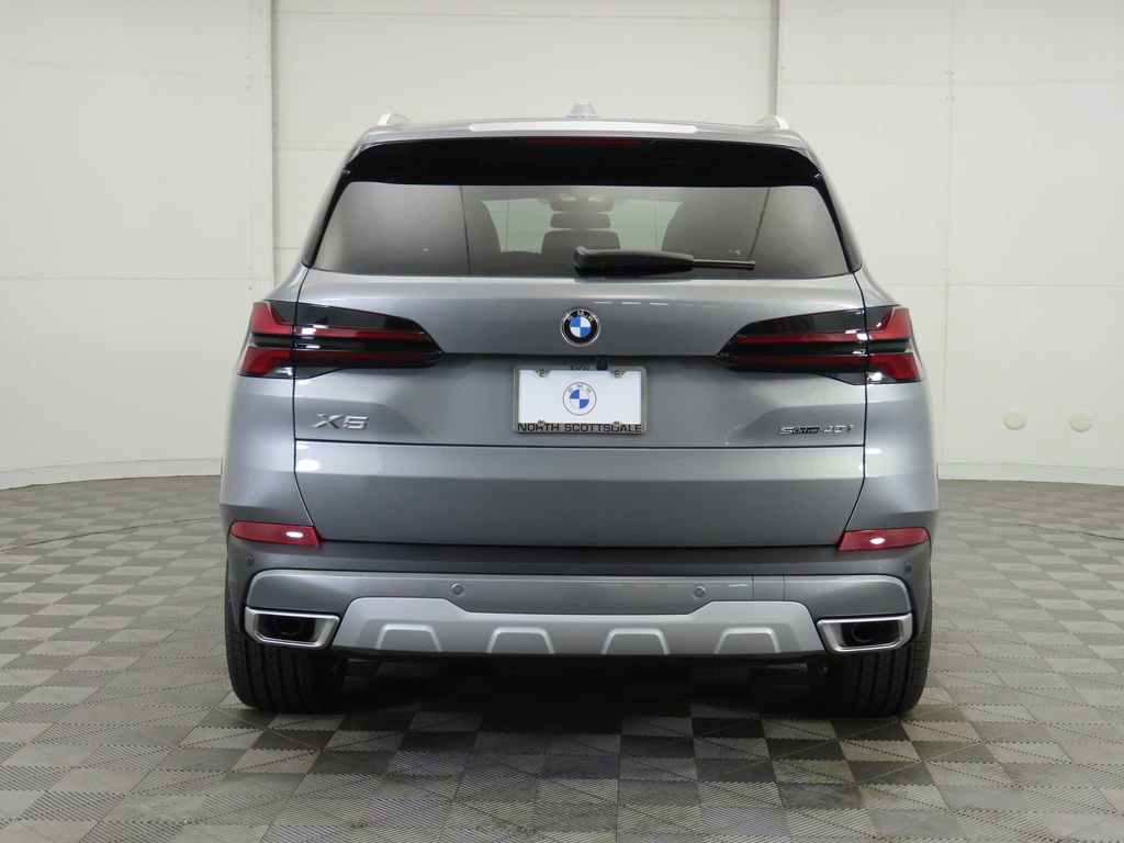 Certified 2026 BMW X5 sDrive40i w/ Parking Assistance Package RWD image 7