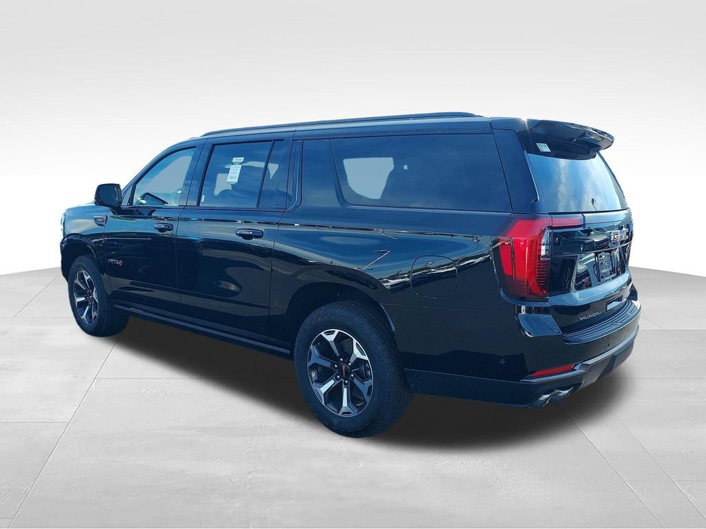 Used 2025 GMC Yukon XL AT4 Ultimate AWD/4WD image 3