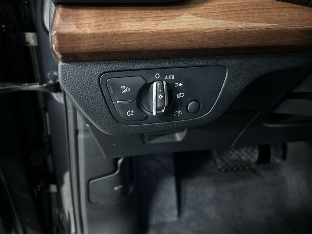 Used 2021 Audi Q5 2.0T Premium Plus w/ Premium Plus Package image 17