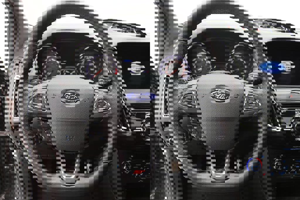 Used 2018 Ford Focus ST w/ Equipment Group 402A image 24