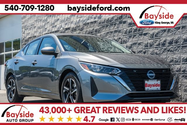 Used 2025 Nissan Sentra SV FWD image 1