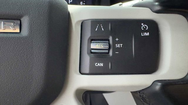 Used 2021 Land Rover Defender 110 X-Dynamic SE AWD/4WD image 34