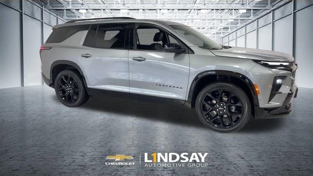 Used 2024 Chevrolet Traverse RS w/ LPO, Floor Liner Package AWD/4WD image 3