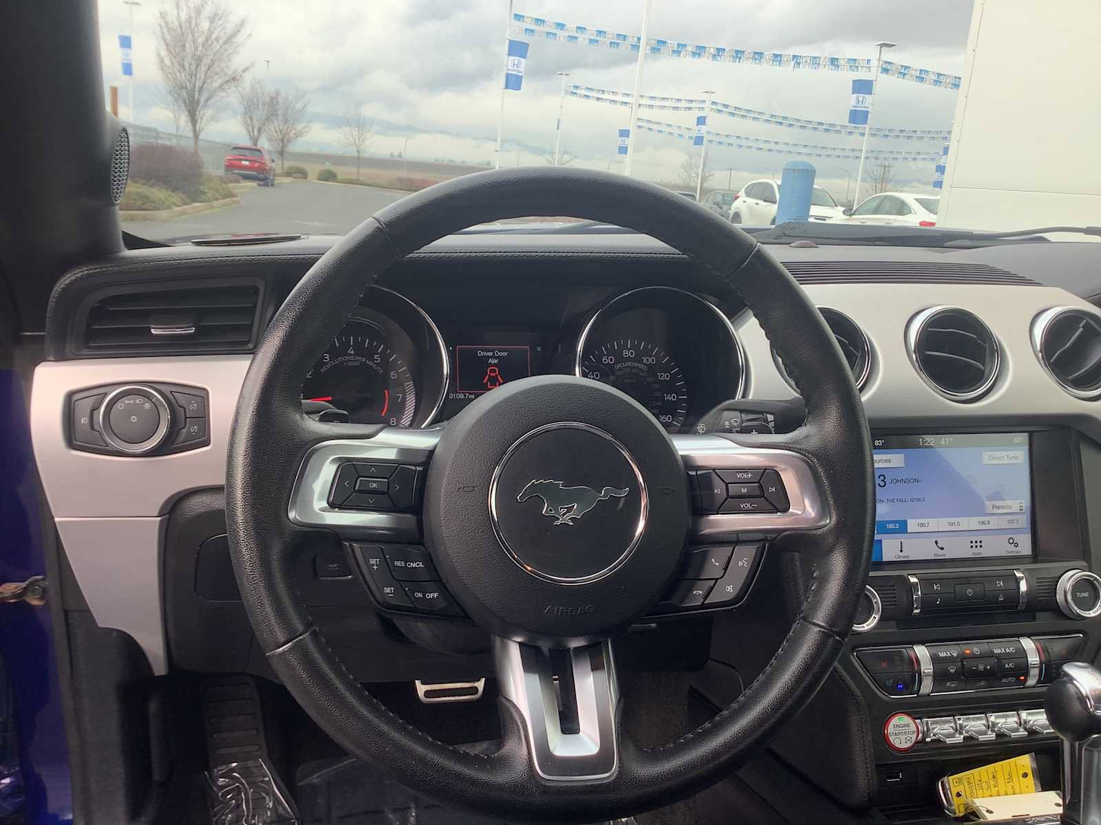 Used 2016 Ford Mustang Premium image 10