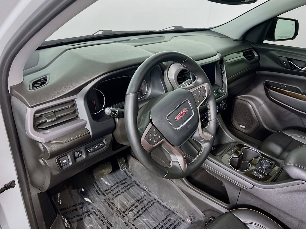 Certified 2023 GMC Acadia AT4 w/ Technology Package AWD/4WD image 8