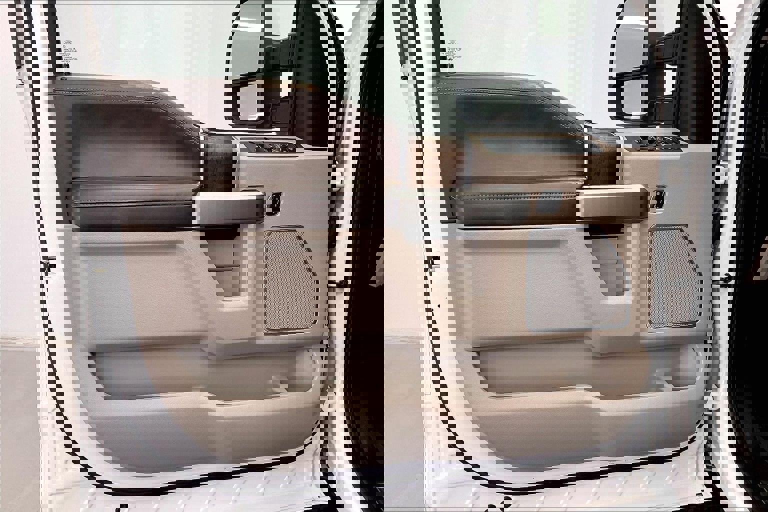 Used 2019 Ford F250 Limited image 25