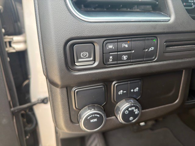 Used 2022 Chevrolet Tahoe LT w/ Luxury Package RWD image 6