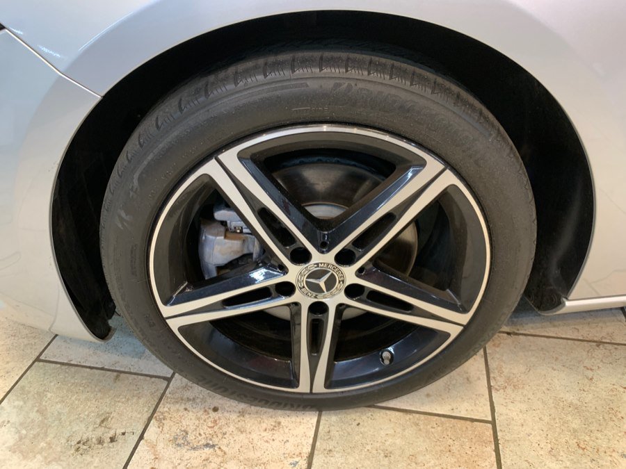 Used 2022 Mercedes-Benz A 220 4MATIC w/ Premium Package Lite image 15