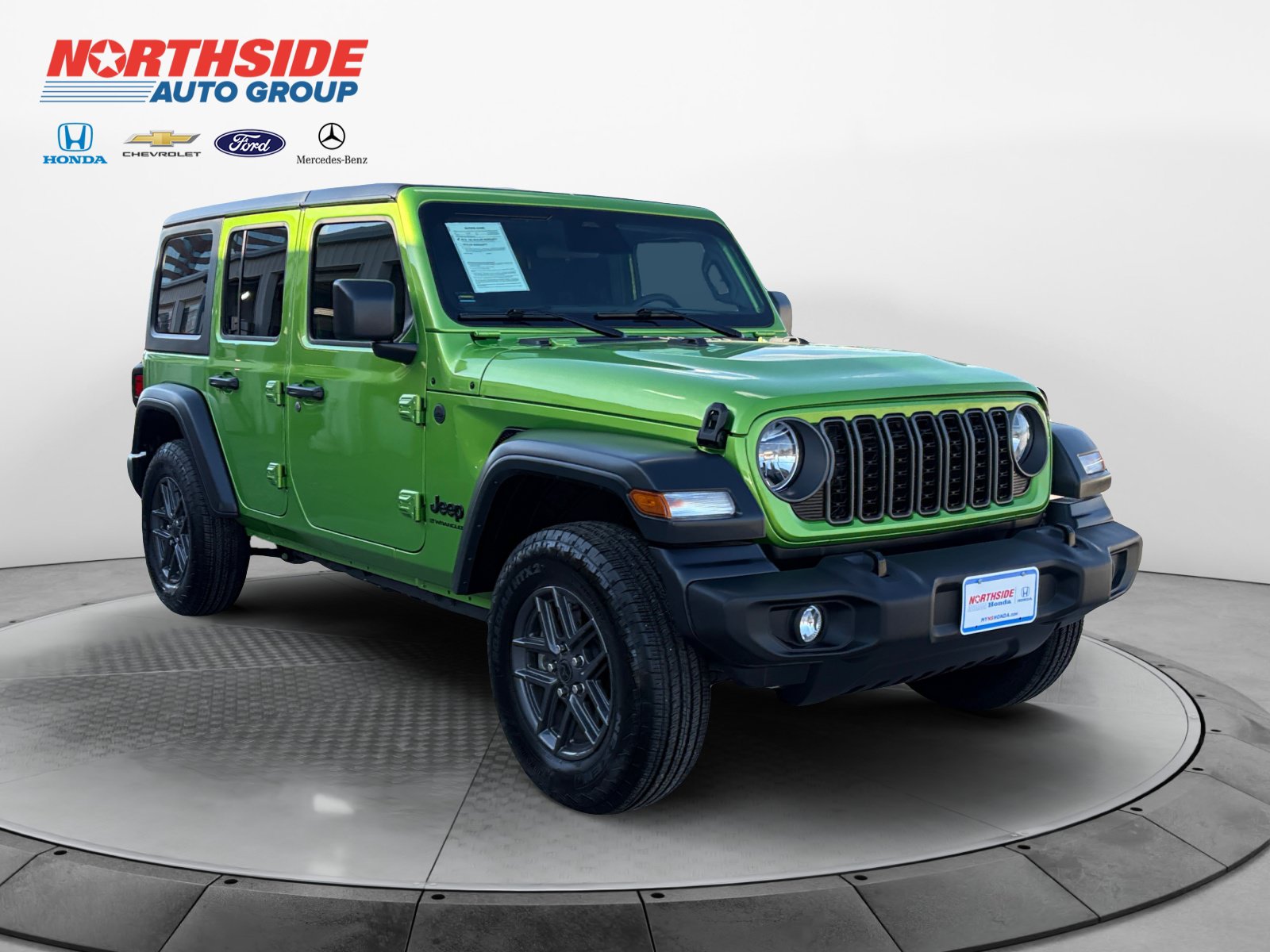 Used 2025 Jeep Wrangler Unlimited Sport AWD/4WD image 1