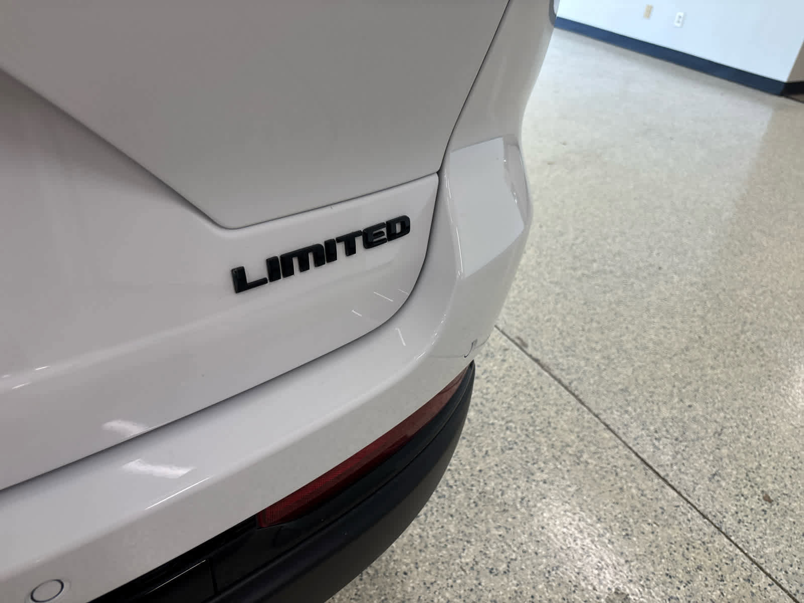 New 2025 Jeep Grand Cherokee Limited w/ Black Appearance Package image 12