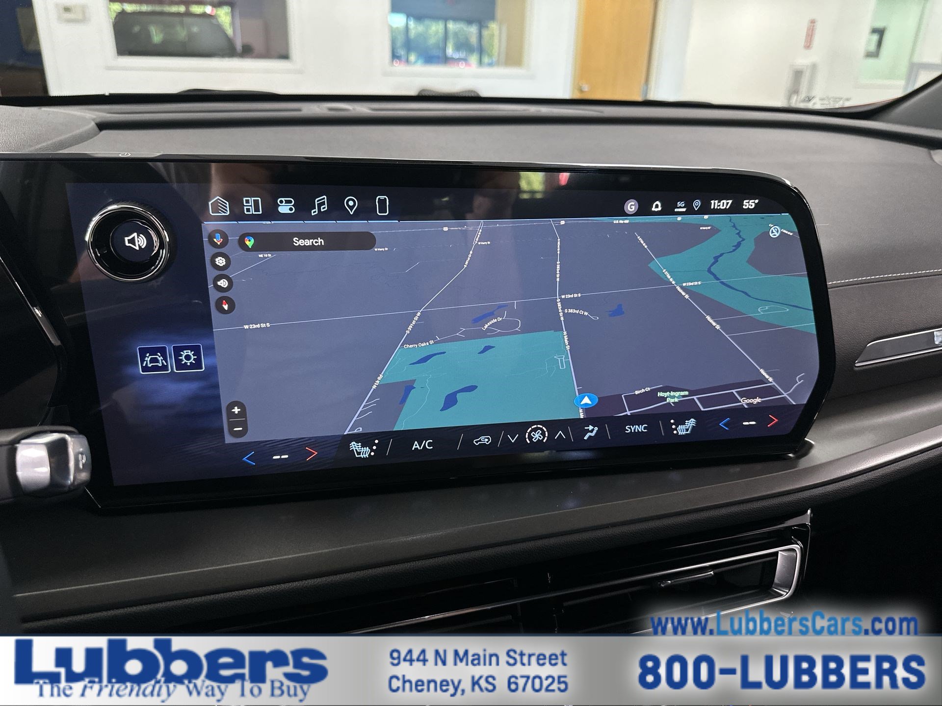 New 2026 Chevrolet Traverse LT image 9