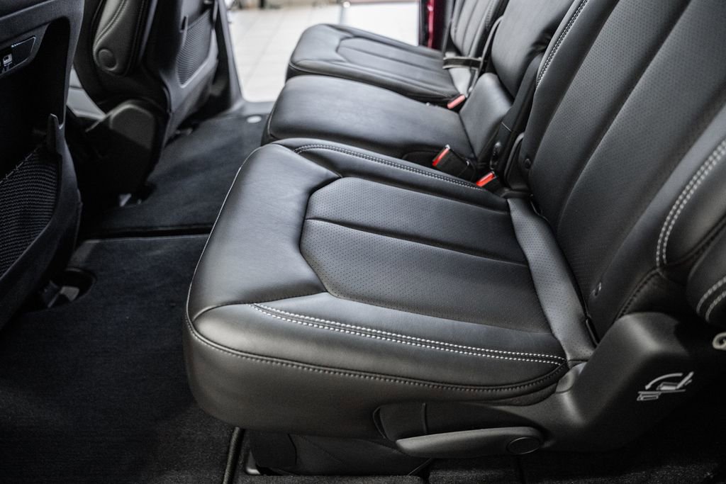 New 2026 Chrysler Pacifica Select image 27