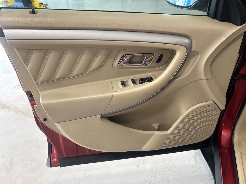 Used 2017 Ford Taurus SEL w/ Equipment Group 201A image 21