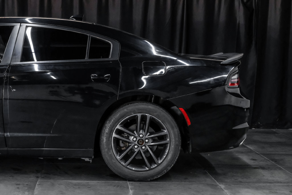 Used 2019 Dodge Charger SXT w/ Blacktop Package AWD/4WD image 13