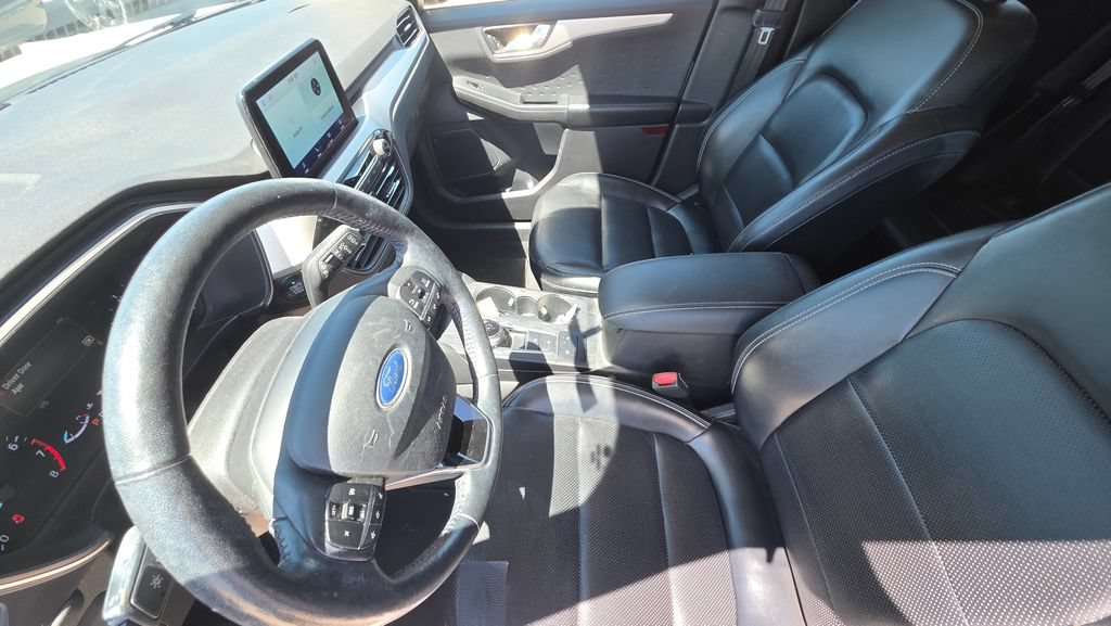 Used 2020 Ford Escape SEL FWD image 12