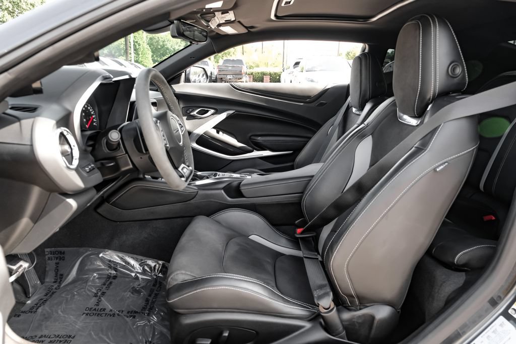 Used 2023 Chevrolet Camaro SS RWD image 29