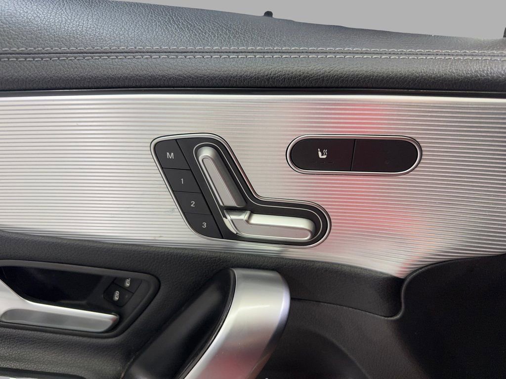 Used 2020 Mercedes-Benz CLA 250 image 36