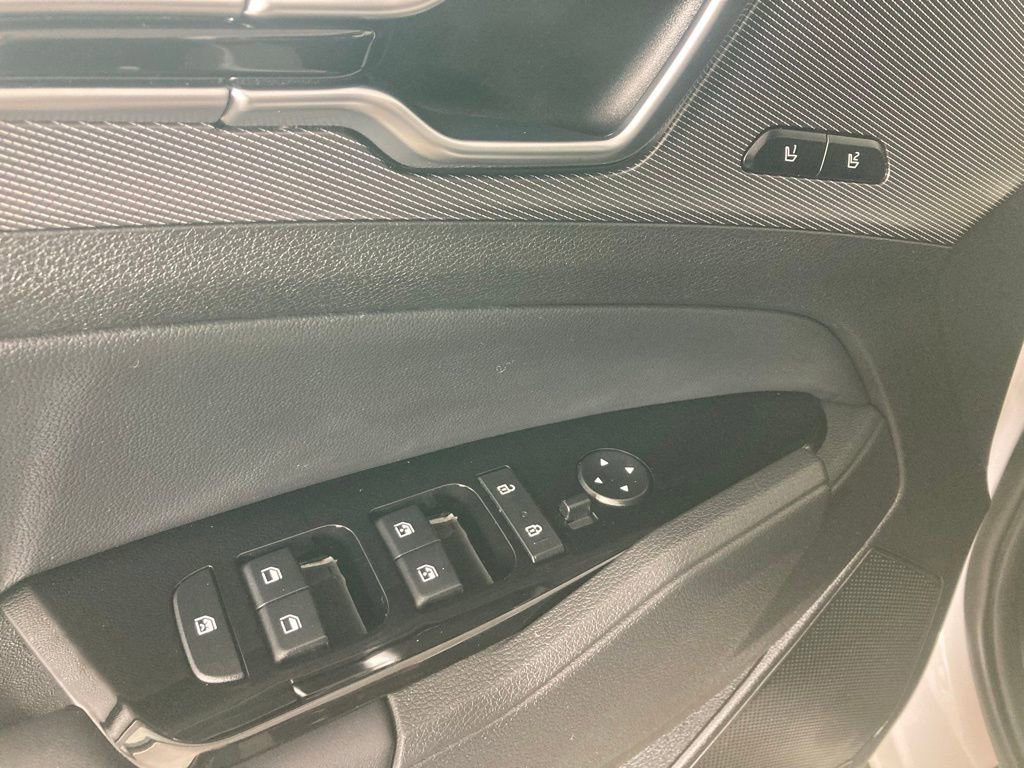 Certified 2023 Kia Sportage SX image 11
