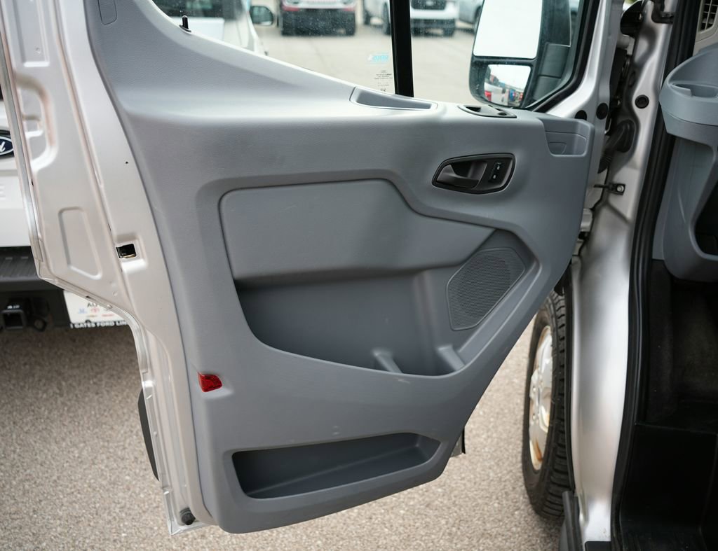Used 2017 Ford Transit 350 XLT RWD image 17