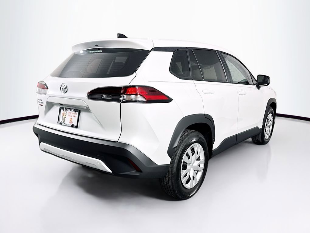 Used 2026 Toyota Corolla Cross L image 10